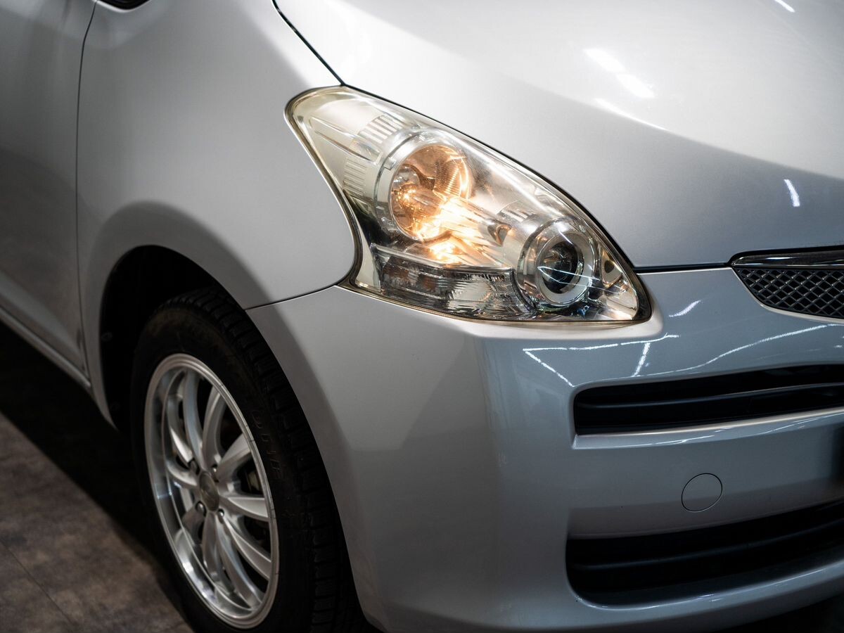Toyota Ractis 2010 - фото автомобиля