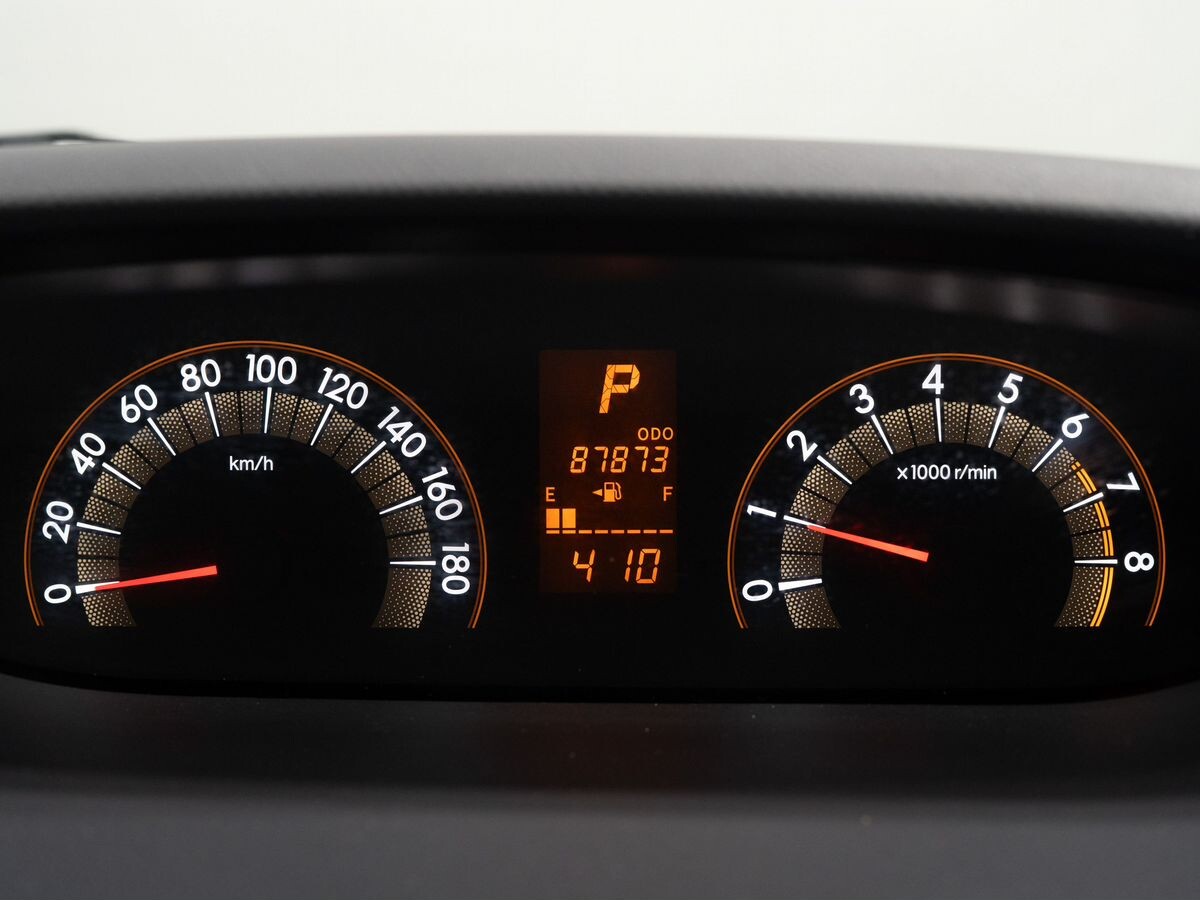 Toyota Ractis 2010 - фото автомобиля