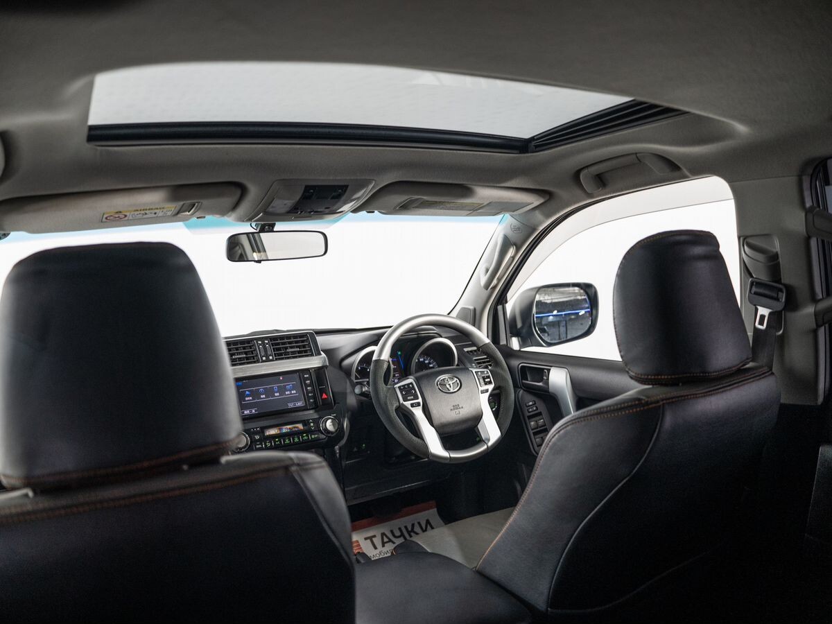 Toyota Land Cruiser Prado 2015 - фото автомобиля