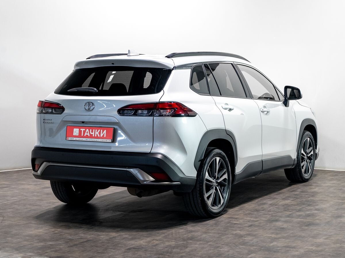 Toyota Corolla Cross 2023 - фото автомобиля