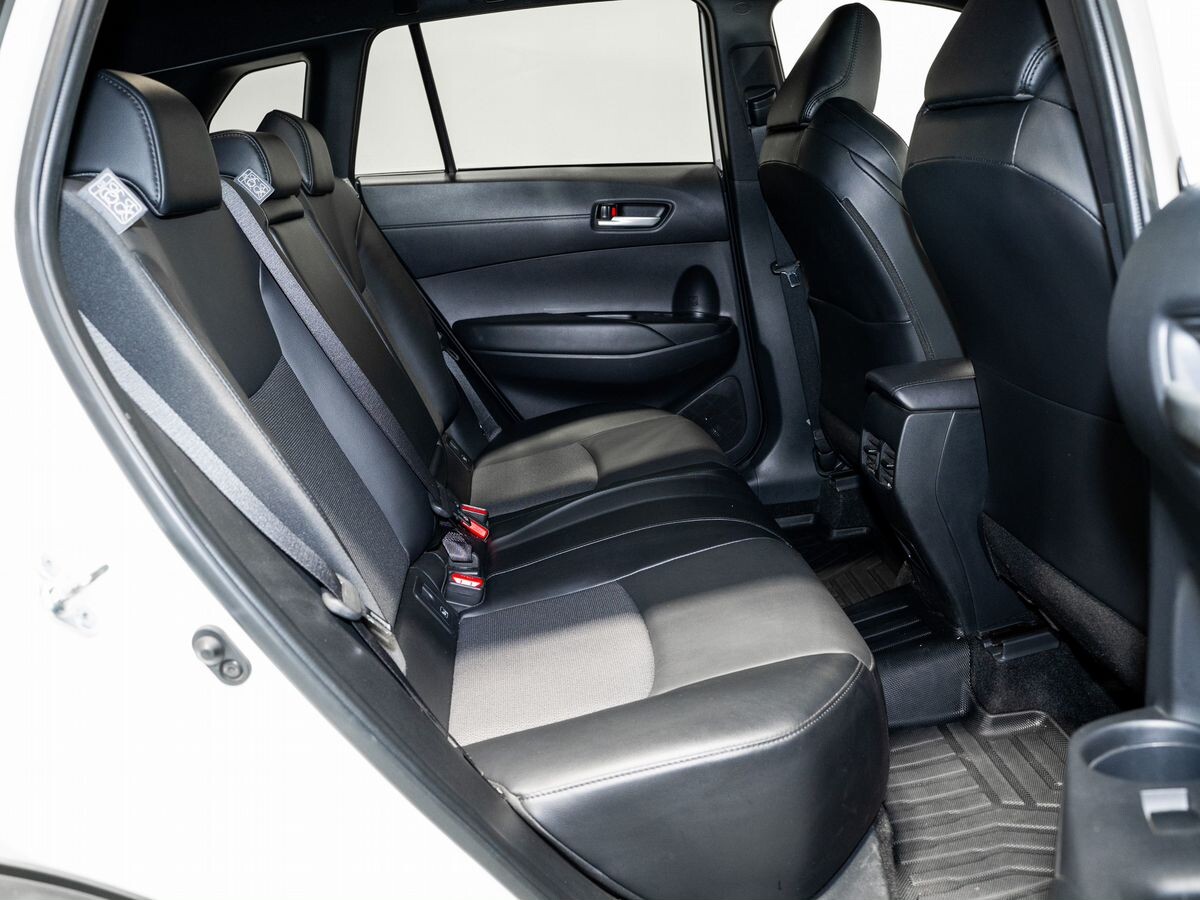 Toyota Corolla Cross 2023 - фото автомобиля