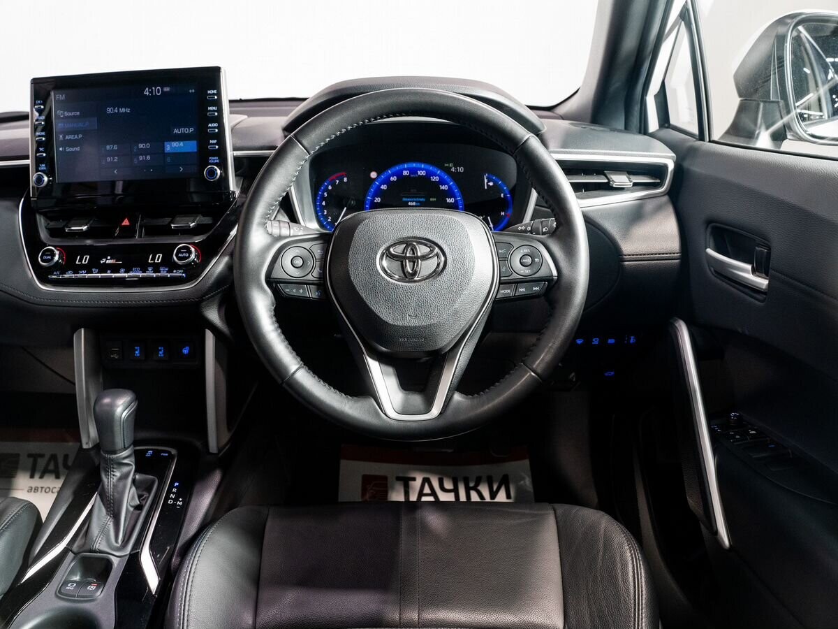 Toyota Corolla Cross 2023 - фото автомобиля