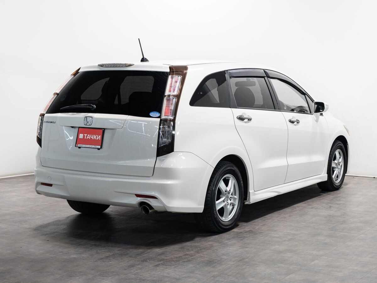 Honda Stream 2010 - фото автомобиля