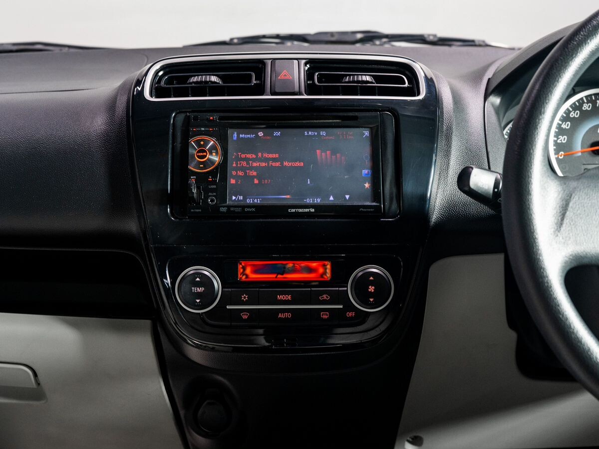 Mitsubishi Mirage 2012 - фото автомобиля