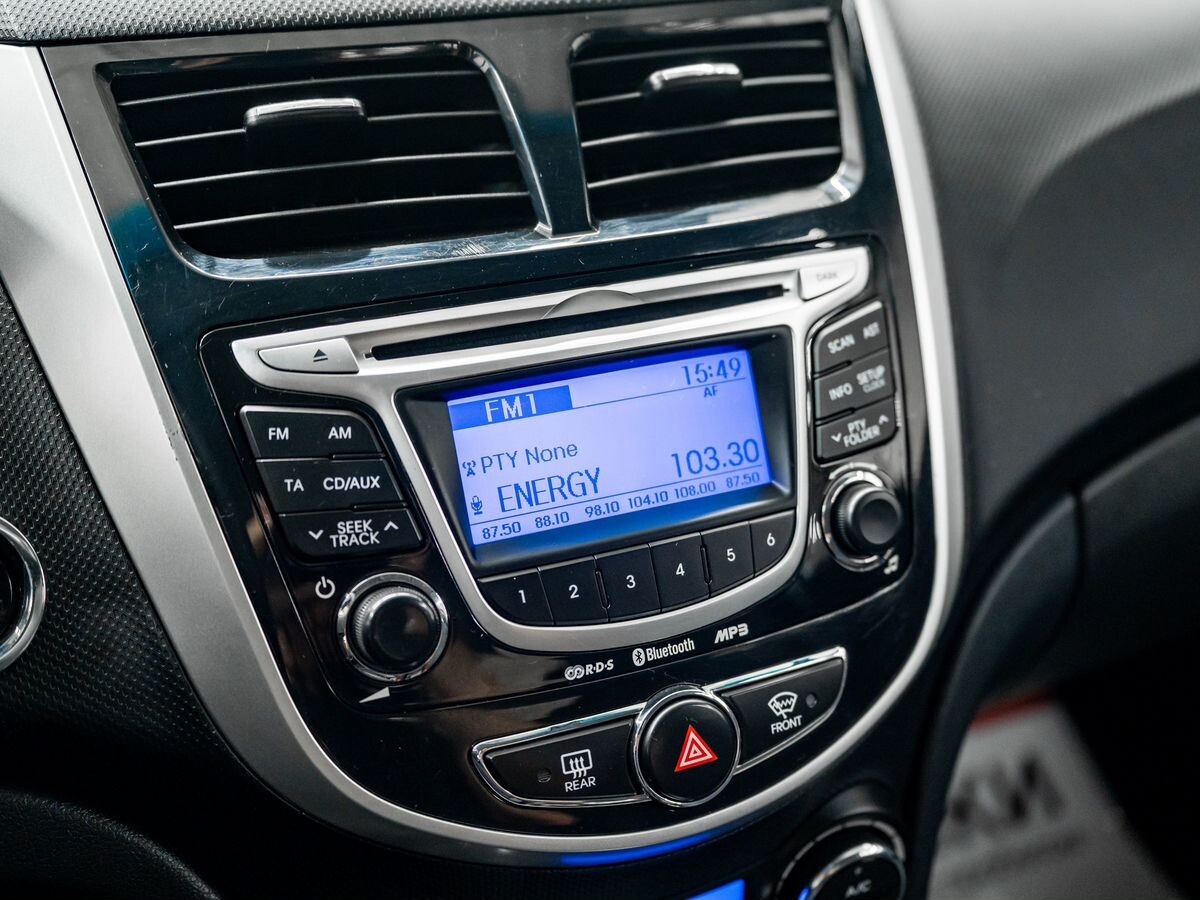 Hyundai Solaris 2013 - фото автомобиля