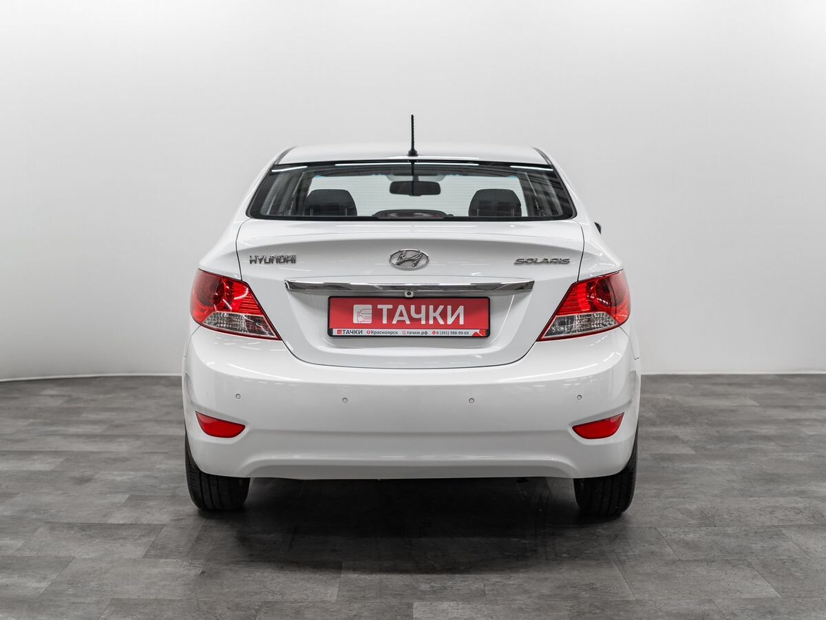 Hyundai Solaris 2013 - фото автомобиля