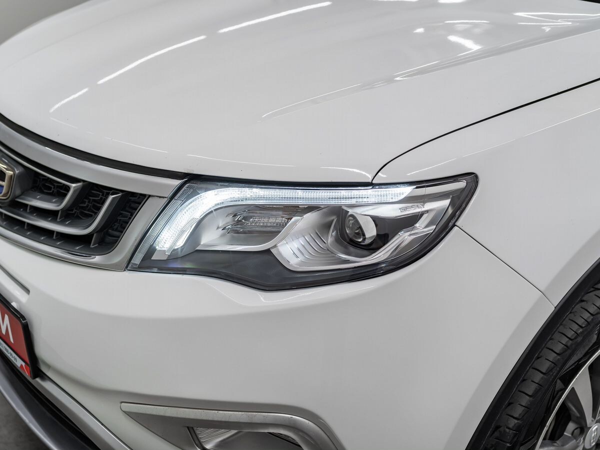 Geely Atlas 2020 - фото автомобиля