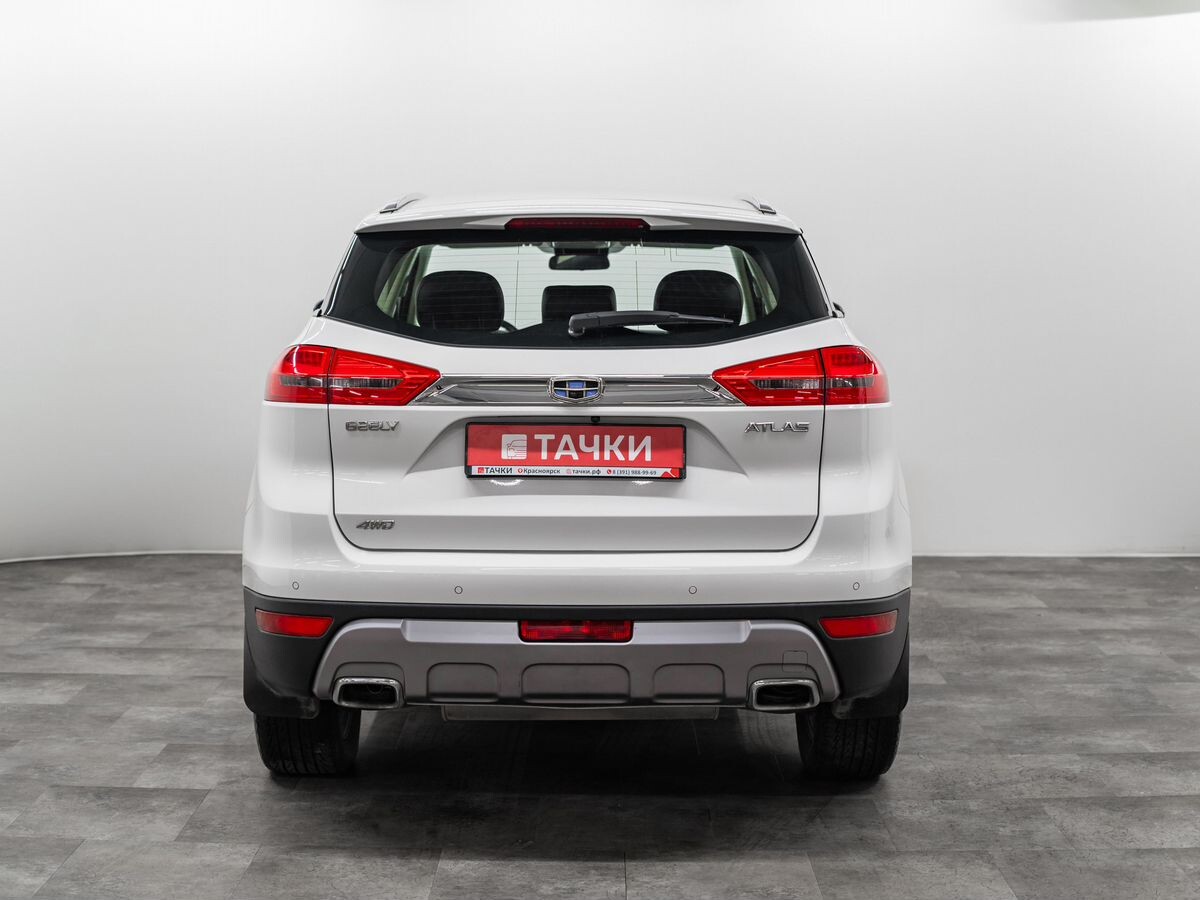 Geely Atlas 2020 - фото автомобиля
