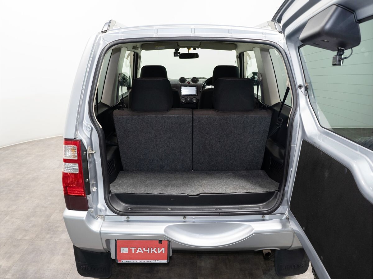 Mitsubishi Pajero Mini 2010 - фото автомобиля
