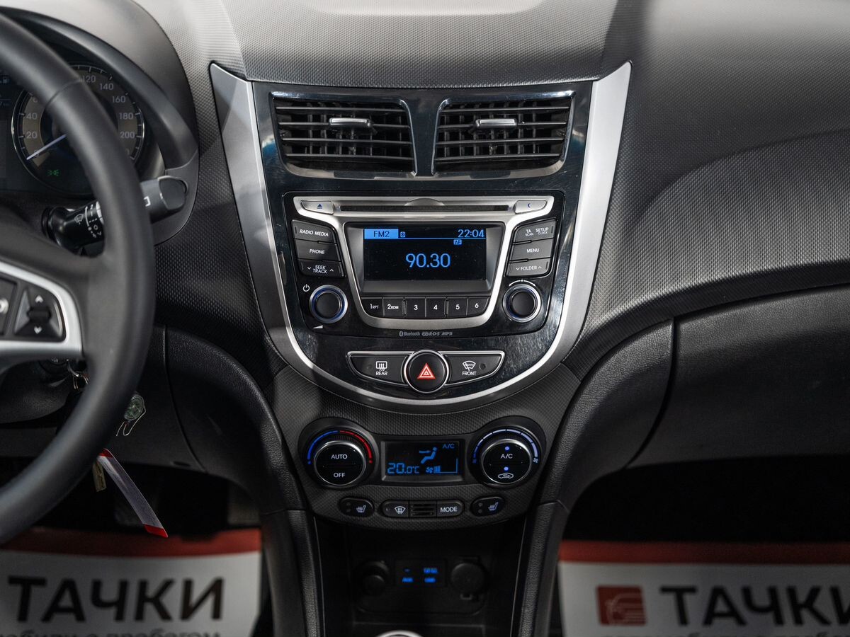 Hyundai Solaris 2014 - фото автомобиля