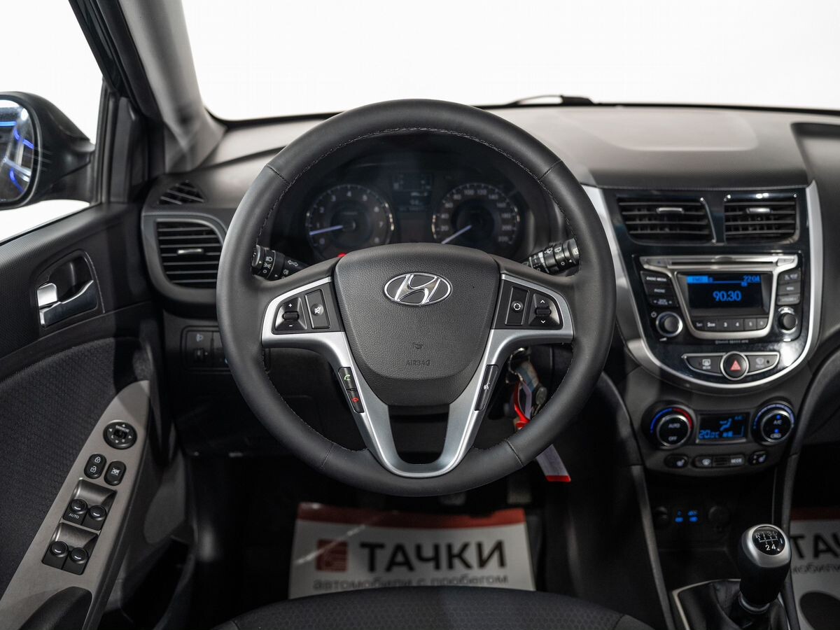 Hyundai Solaris 2014 - фото автомобиля