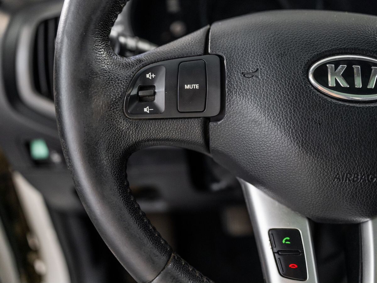 Kia Sportage 2011 - фото автомобиля