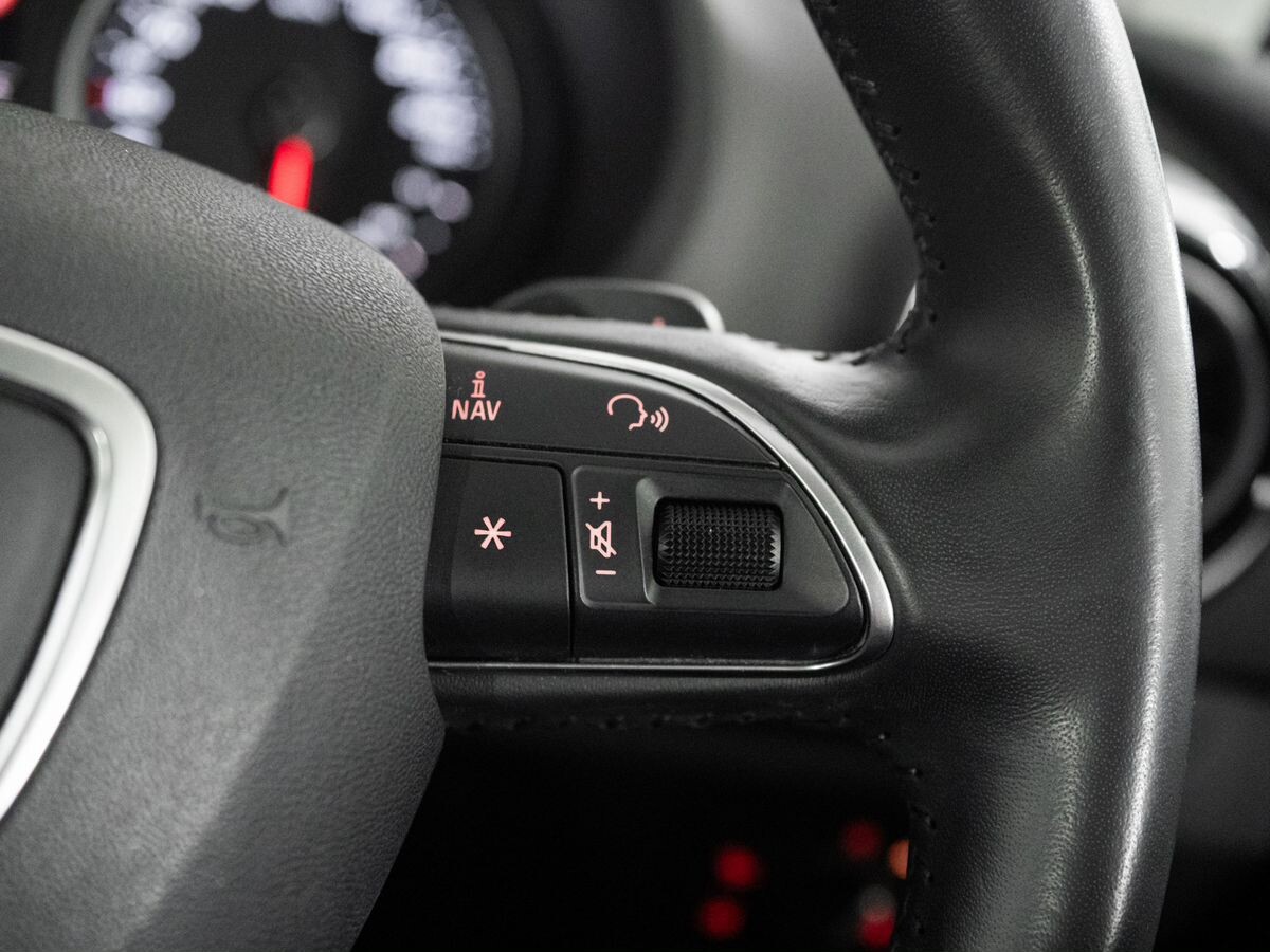 Audi A3 2016 - фото автомобиля
