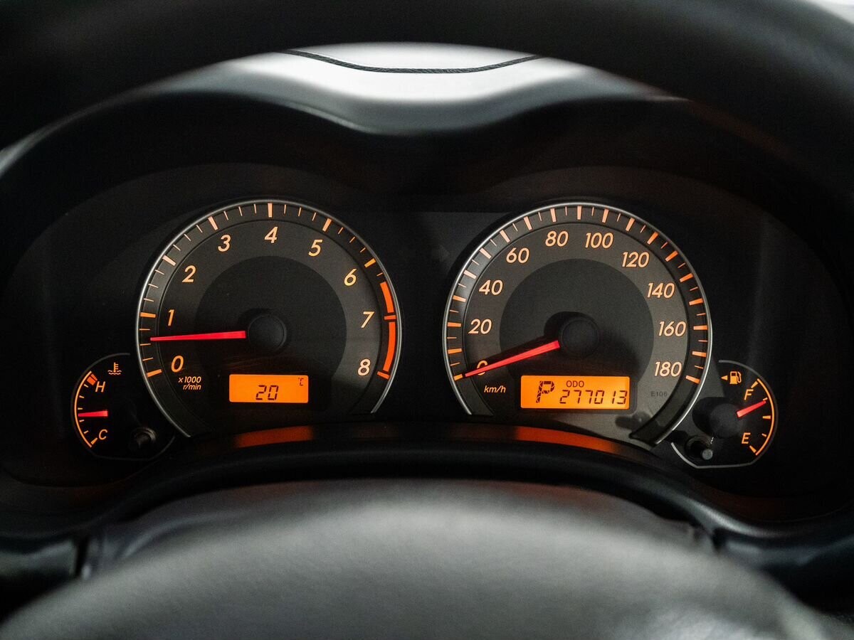 Toyota Corolla Fielder 2010 - фото автомобиля
