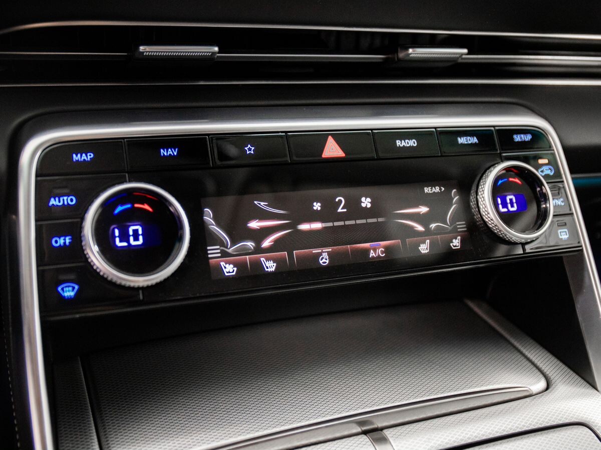 Genesis GV80 2021 - фото автомобиля