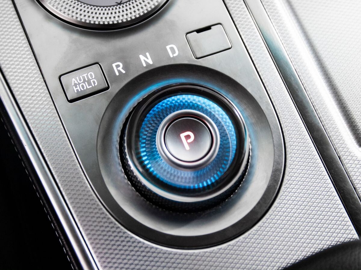 Genesis GV80 2021 - фото автомобиля