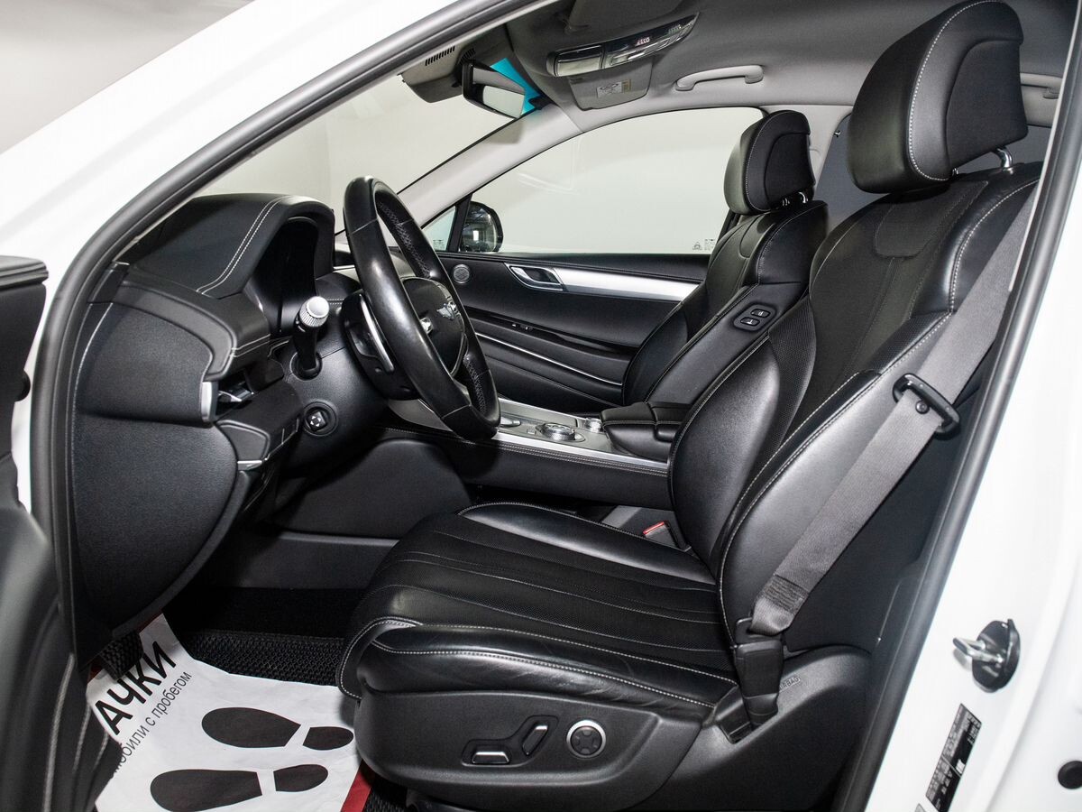 Genesis GV80 2021 - фото автомобиля