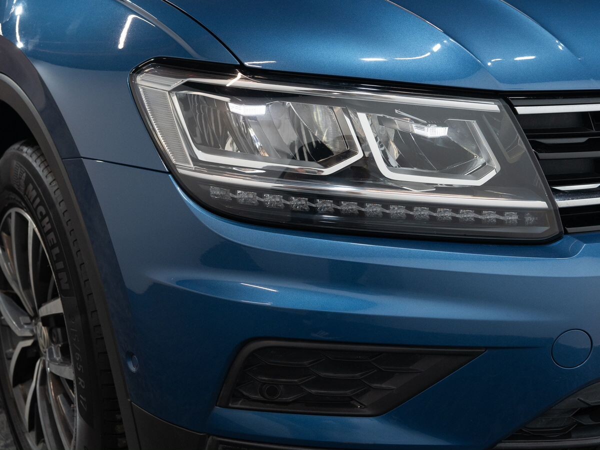 Volkswagen Tiguan 2017 - фото автомобиля