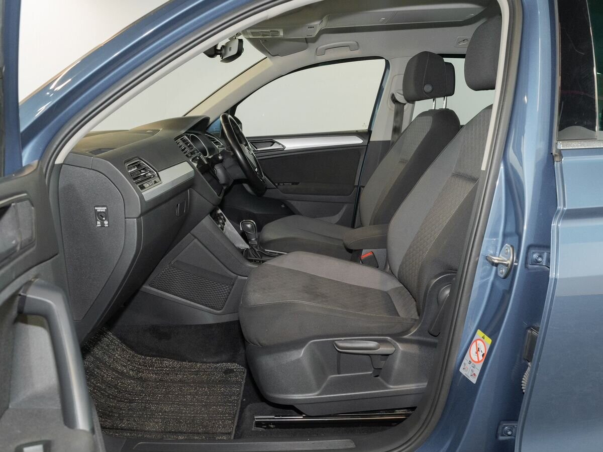 Volkswagen Tiguan 2017 - фото автомобиля