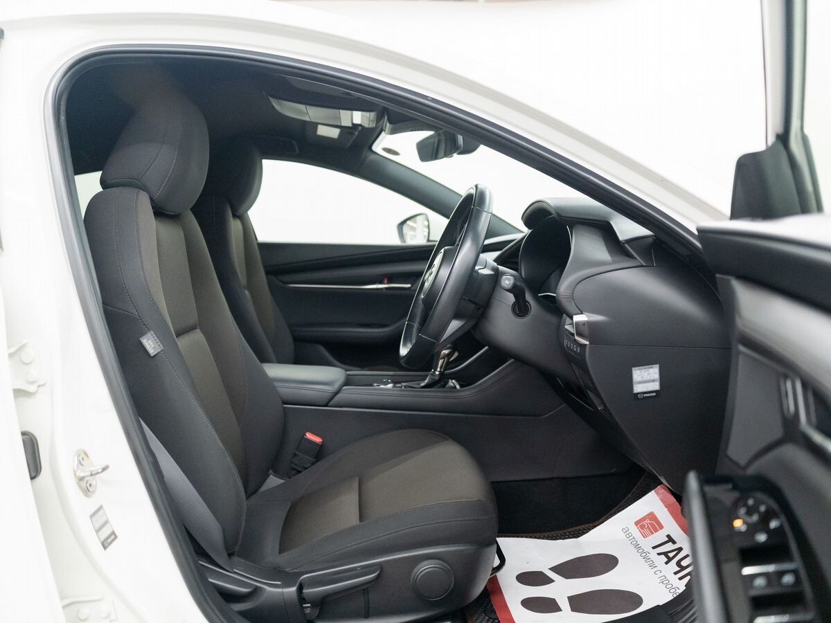 Mazda Mazda3 2019 - фото автомобиля