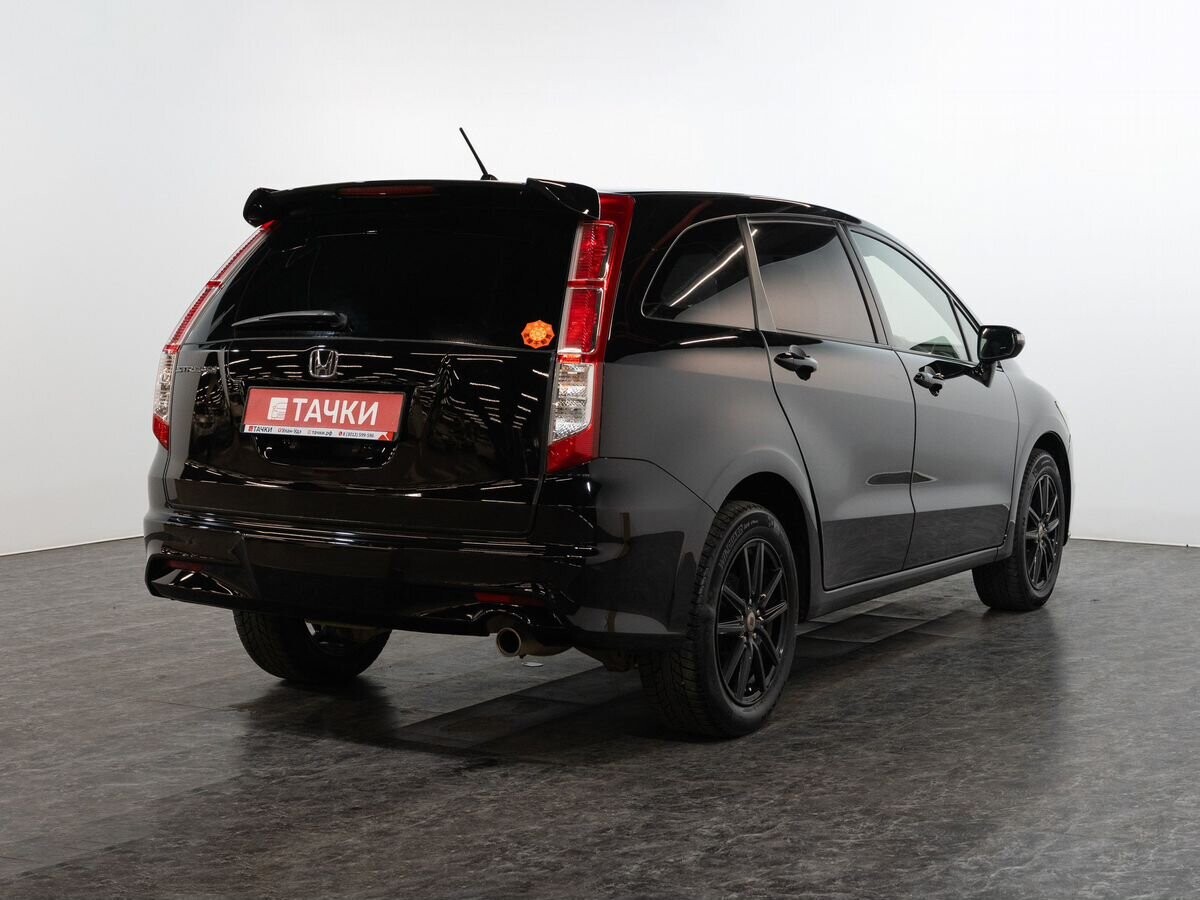 Honda Stream 2011 - фото автомобиля