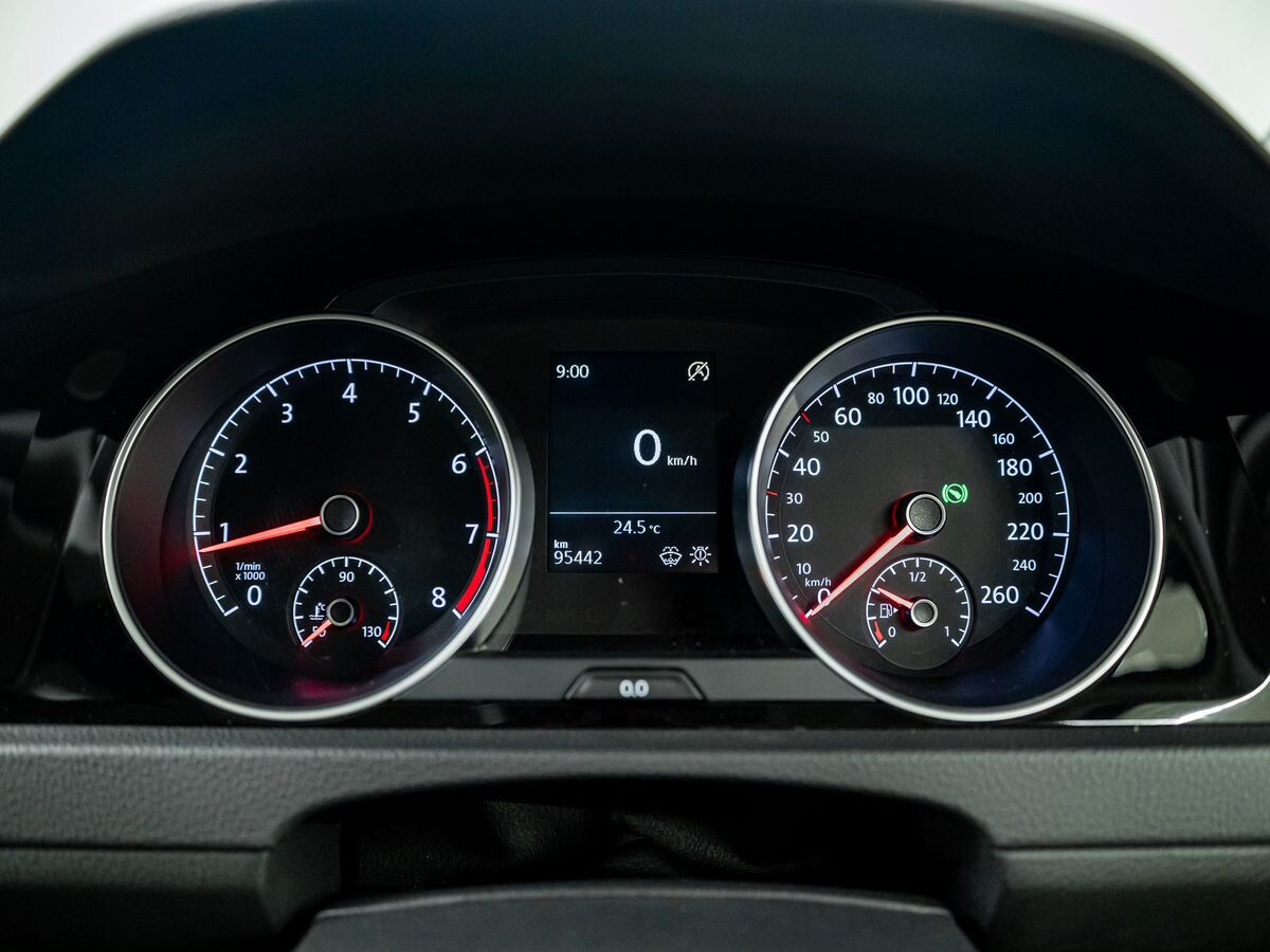 Volkswagen Golf 2013 - фото автомобиля