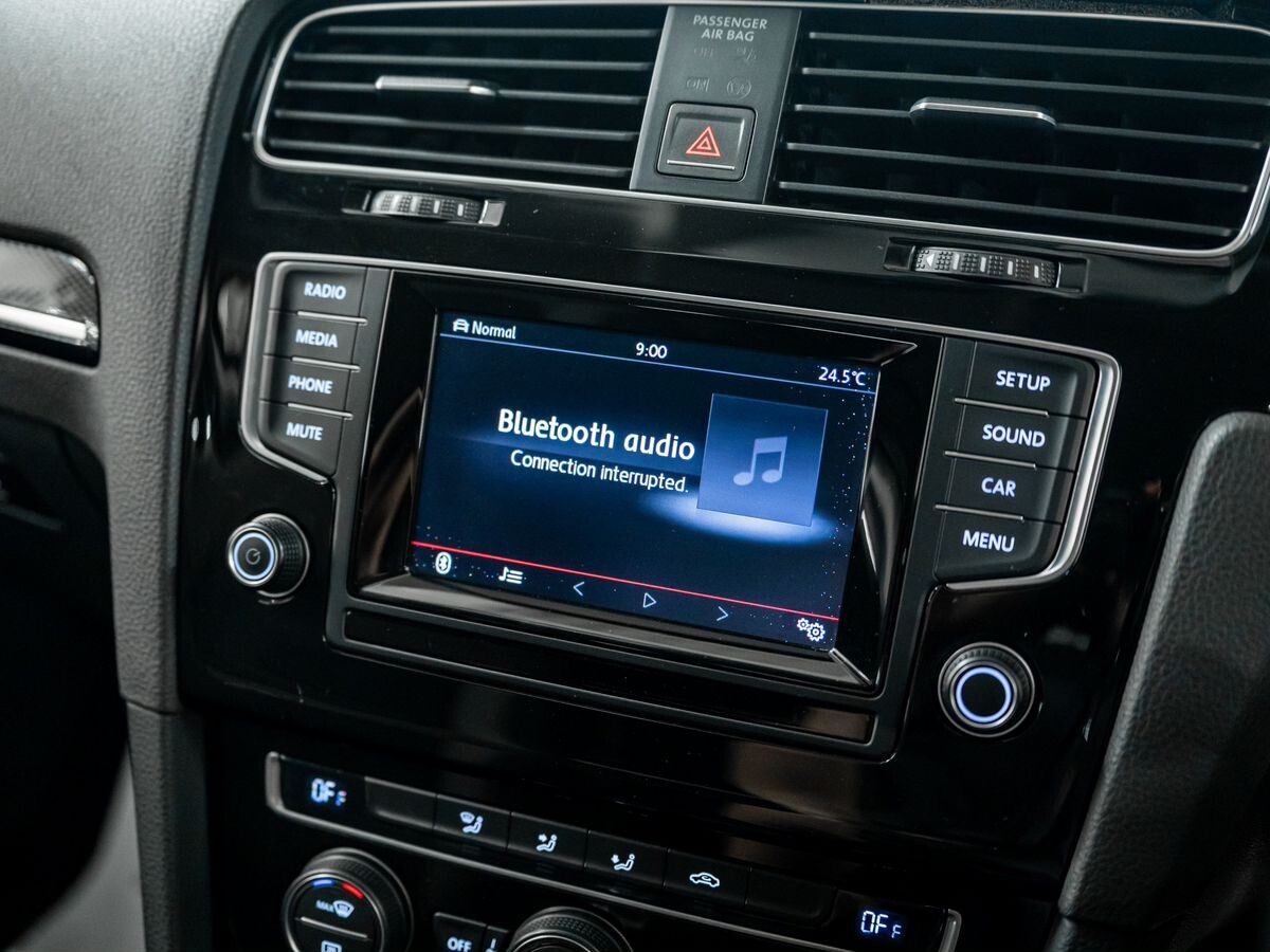 Volkswagen Golf 2013 - фото автомобиля