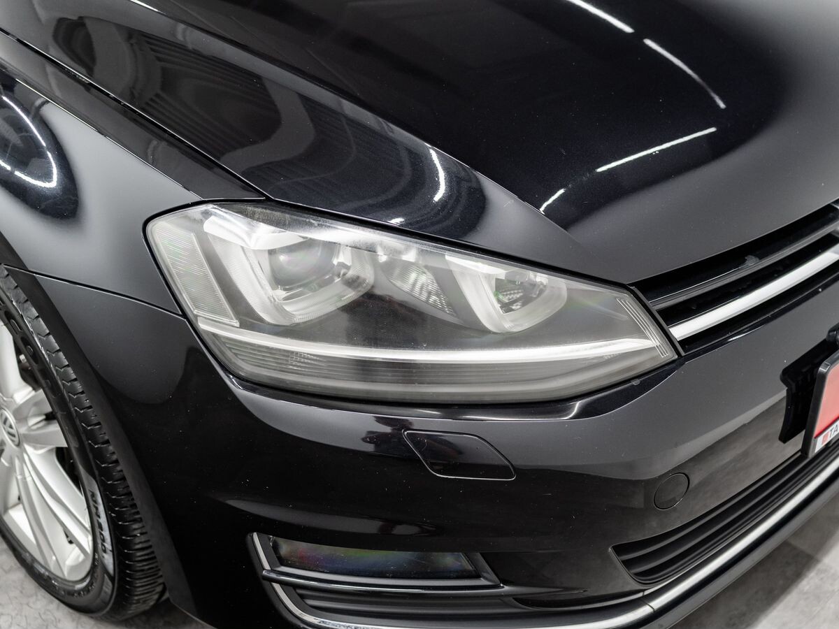 Volkswagen Golf 2013 - фото автомобиля