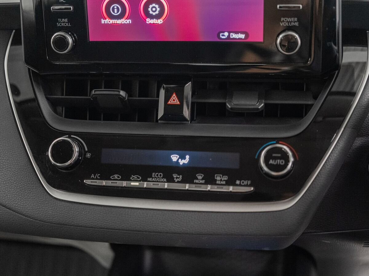 Toyota Corolla 2019 - фото автомобиля