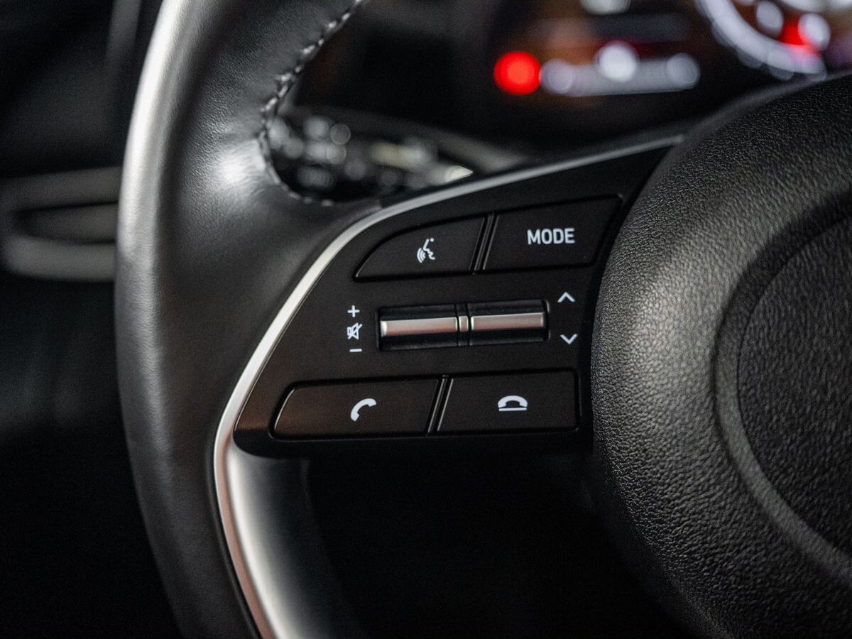 Hyundai Elantra 2021 - фото автомобиля