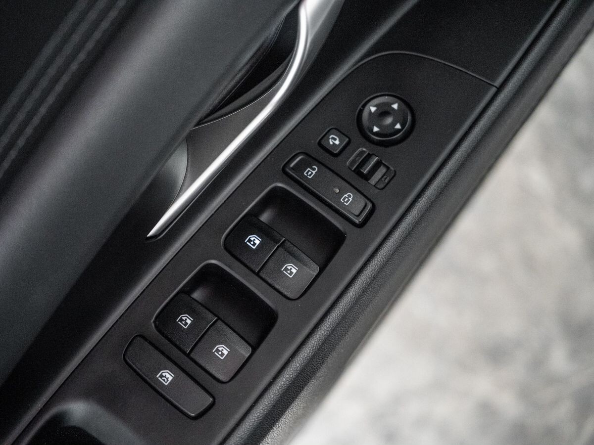 Hyundai Elantra 2021 - фото автомобиля