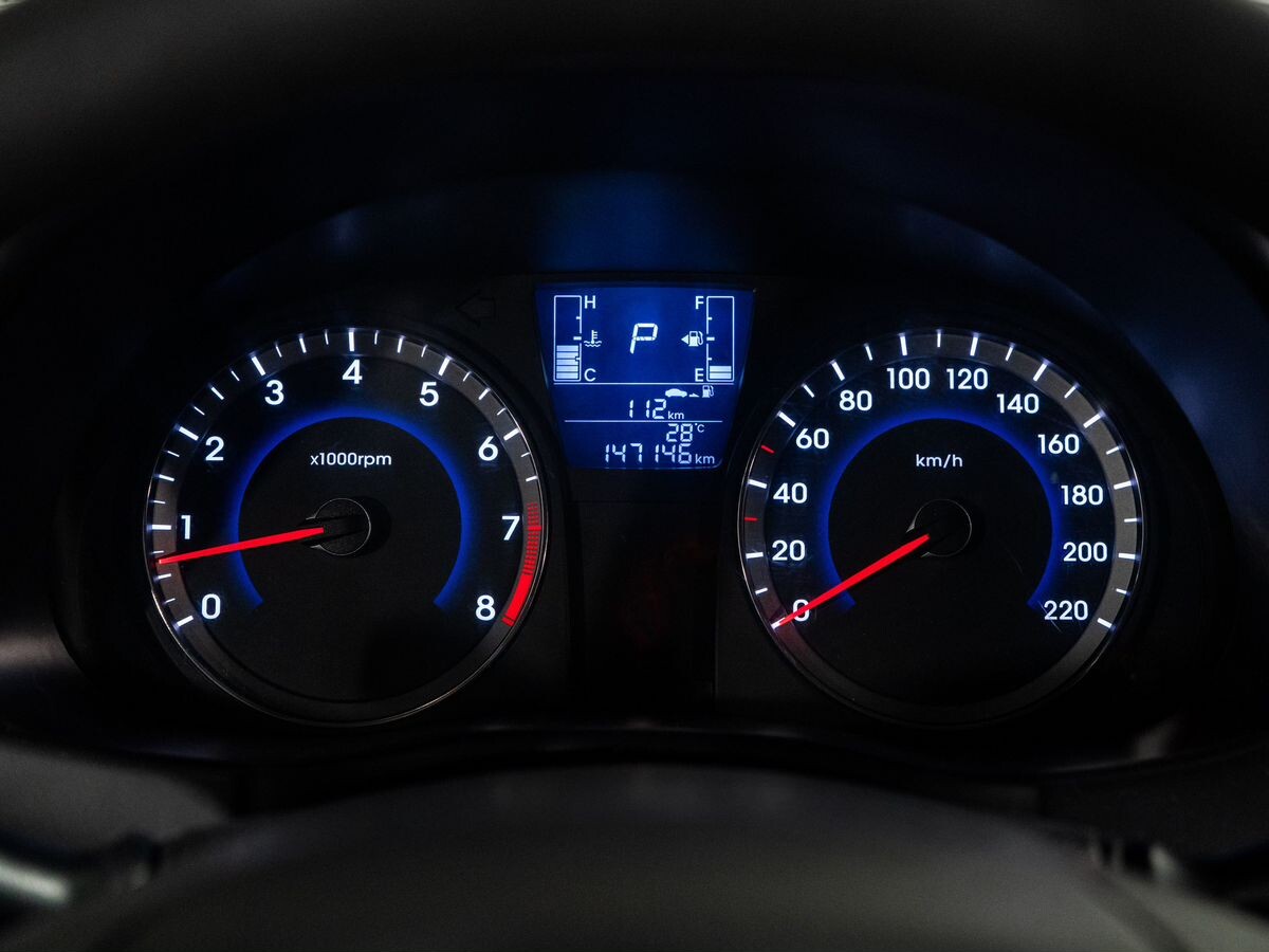 Hyundai Solaris 2015 - фото автомобиля