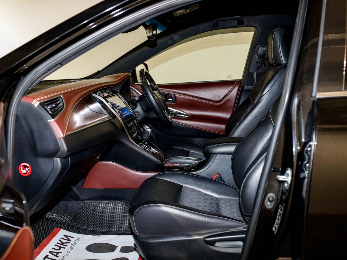 Toyota Harrier 2018 - фото автомобиля