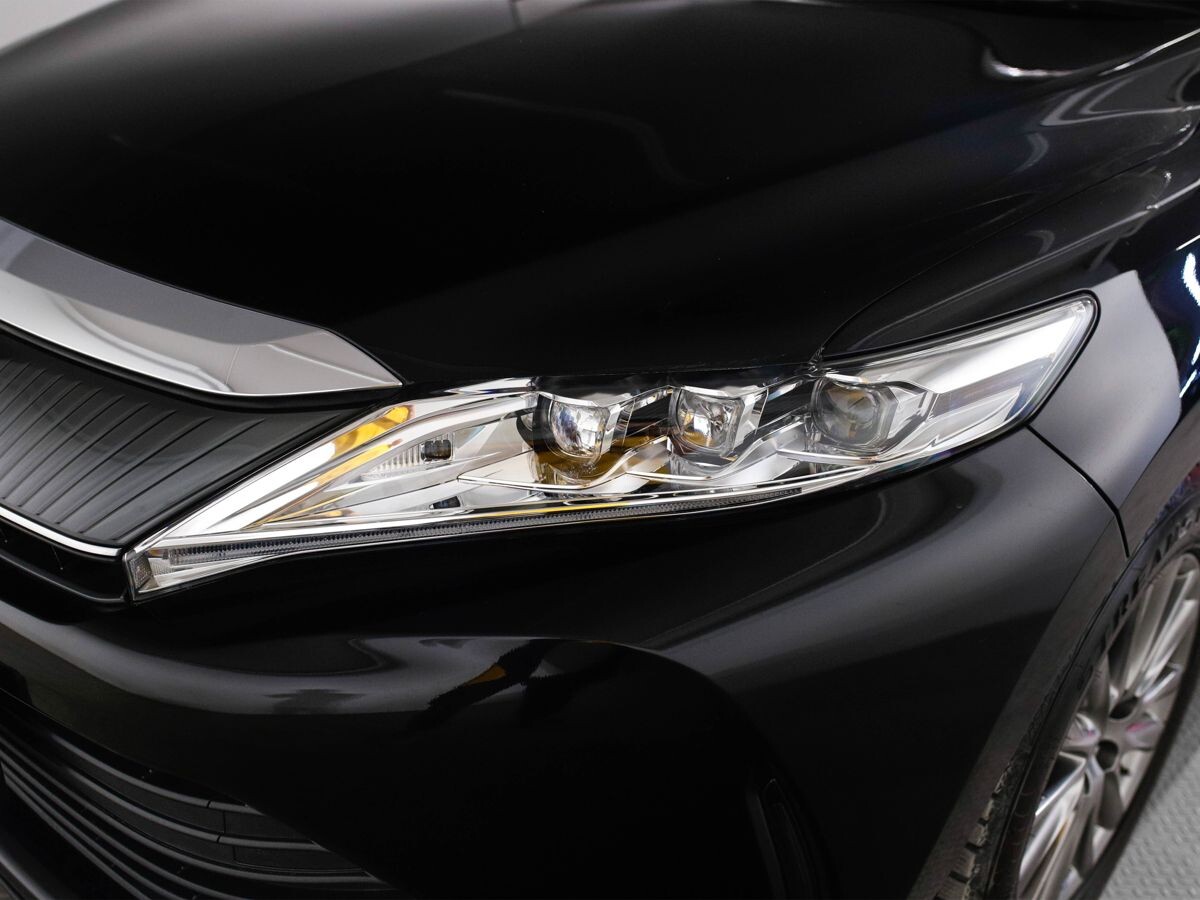Toyota Harrier 2018 - фото автомобиля