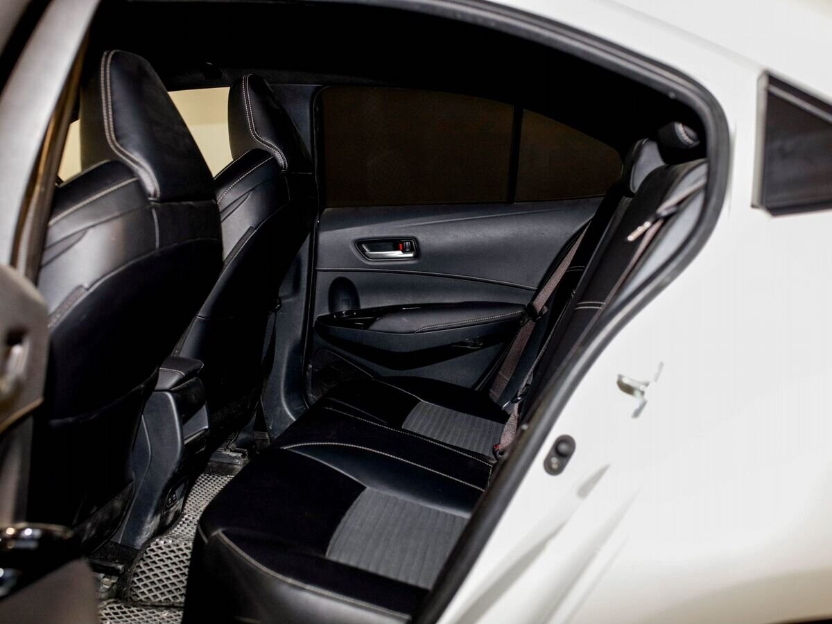 Toyota Corolla 2020 - фото автомобиля