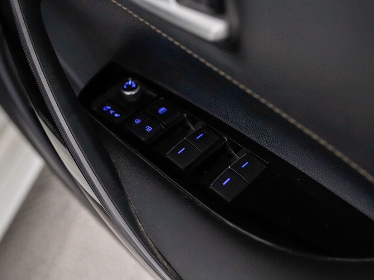 Toyota Corolla 2020 - фото автомобиля