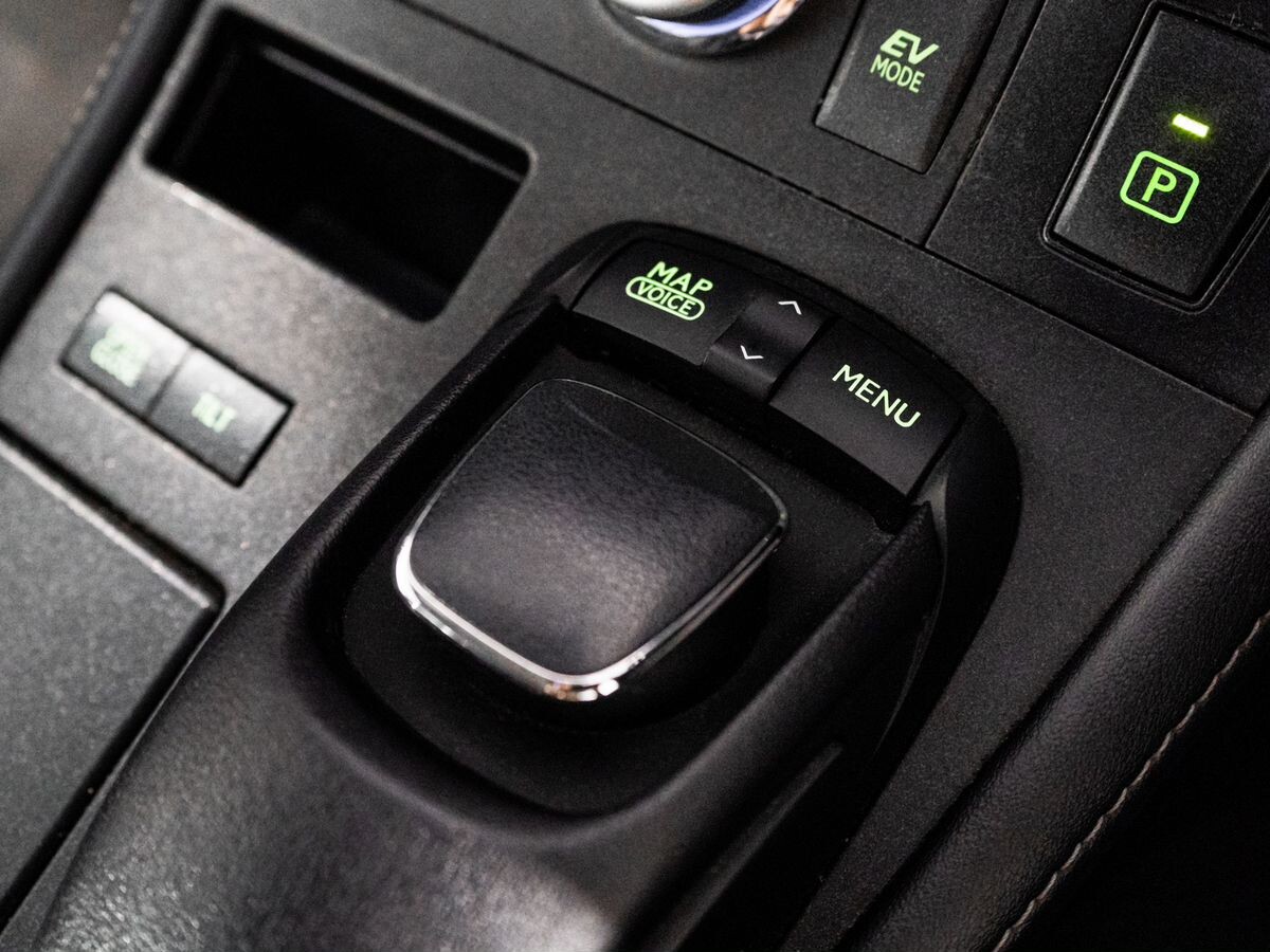 Lexus CT200h 2011 - фото автомобиля