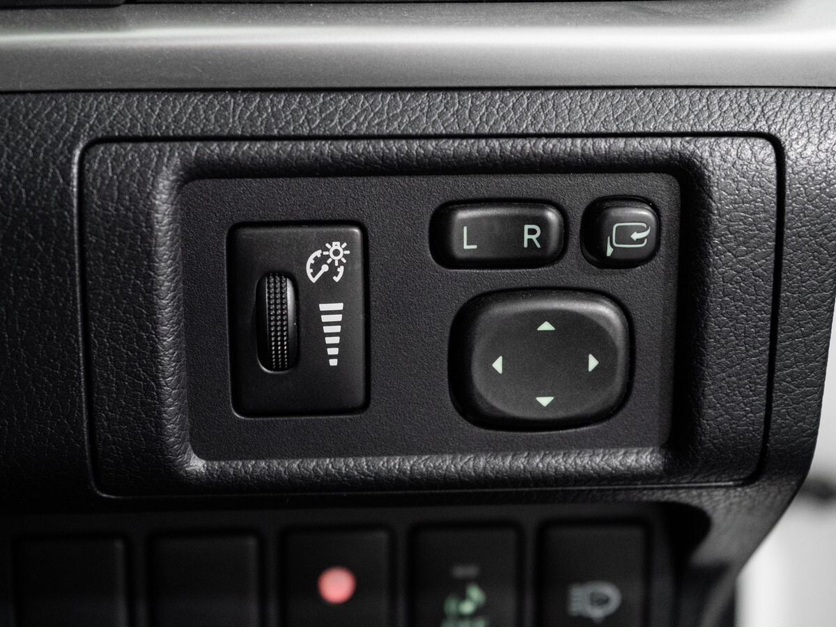 Lexus CT200h 2011 - фото автомобиля
