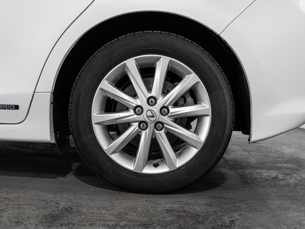 Lexus CT200h 2011 - фото автомобиля