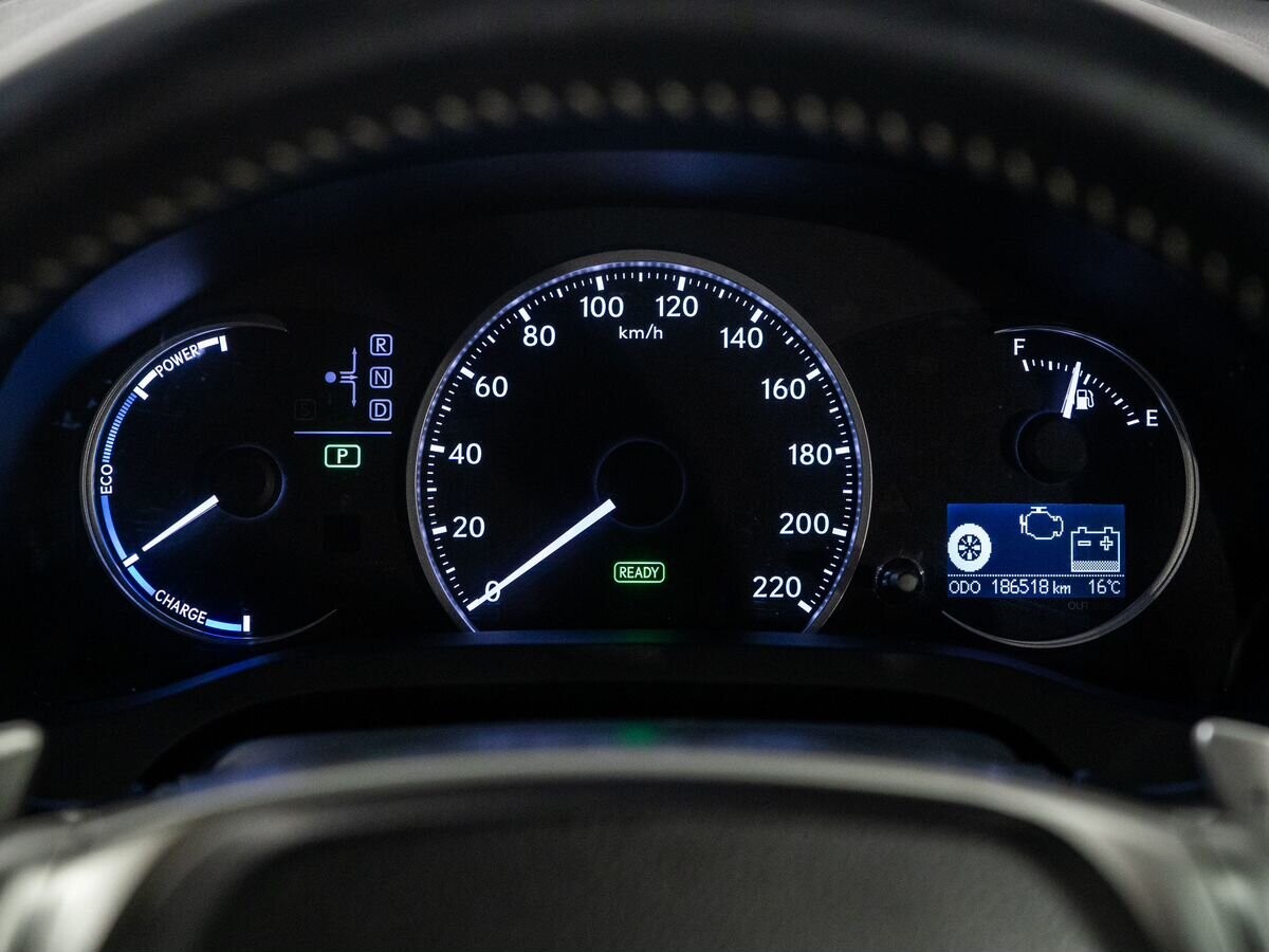 Lexus CT200h 2011 - фото автомобиля