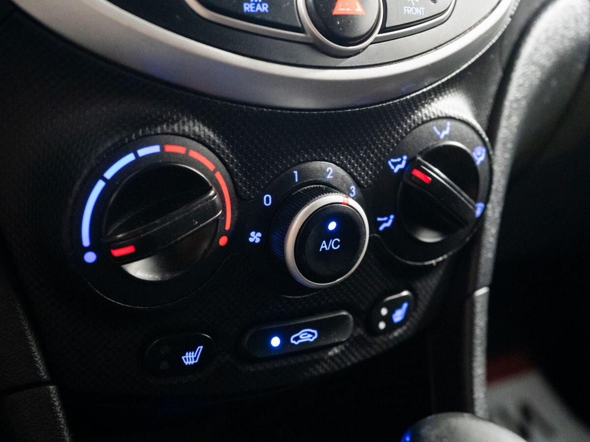 Hyundai Solaris 2014 - фото автомобиля