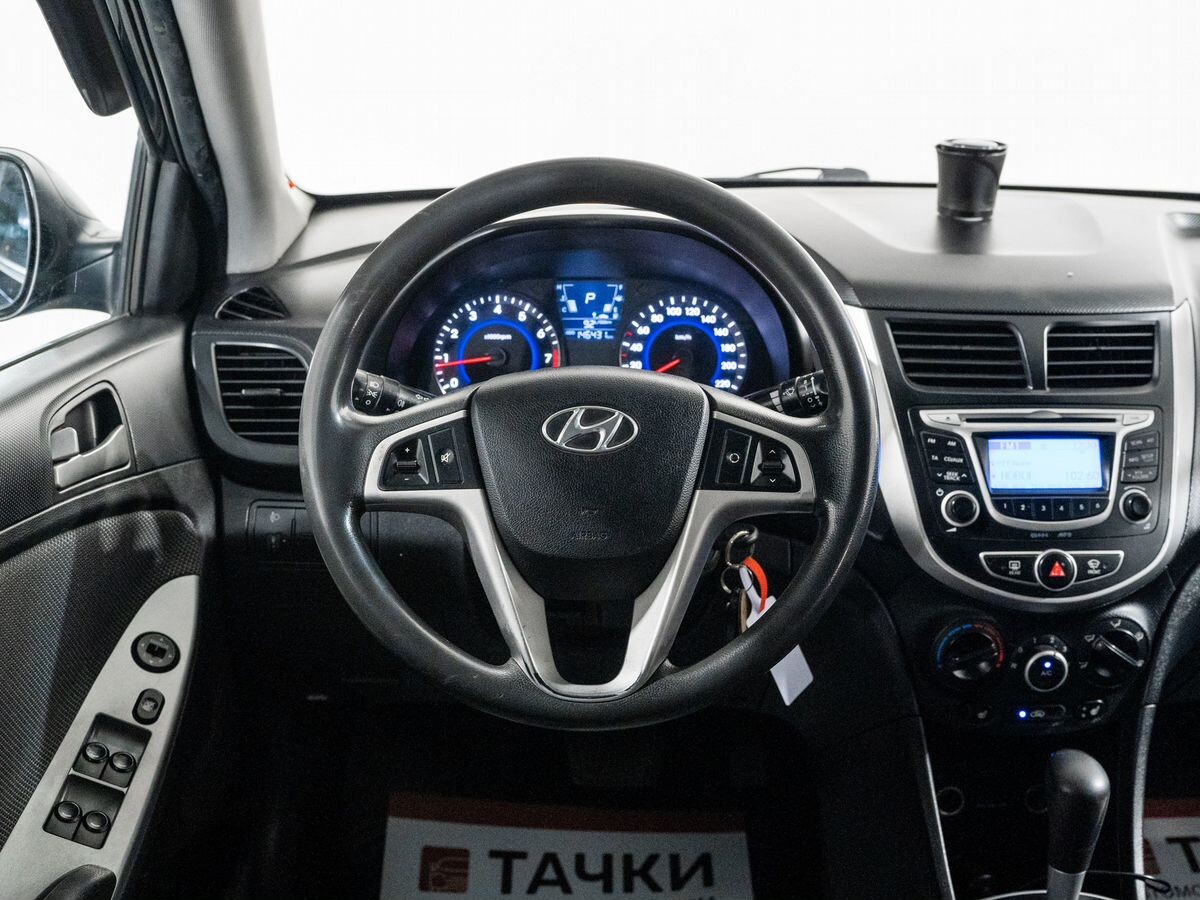 Hyundai Solaris 2014 - фото автомобиля