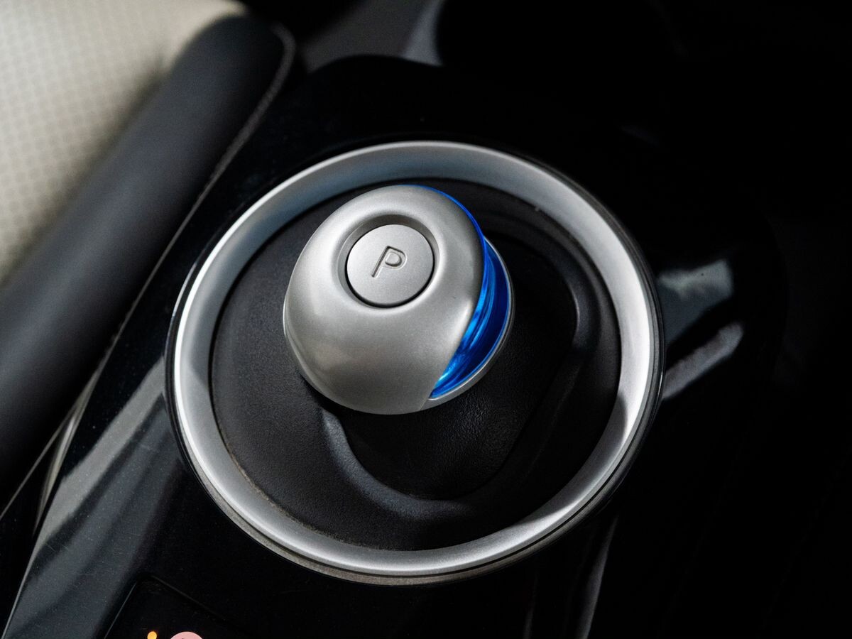 Nissan Leaf 2017 - фото автомобиля