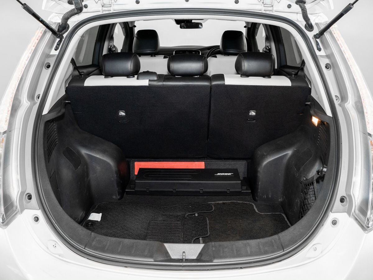 Nissan Leaf 2017 - фото автомобиля