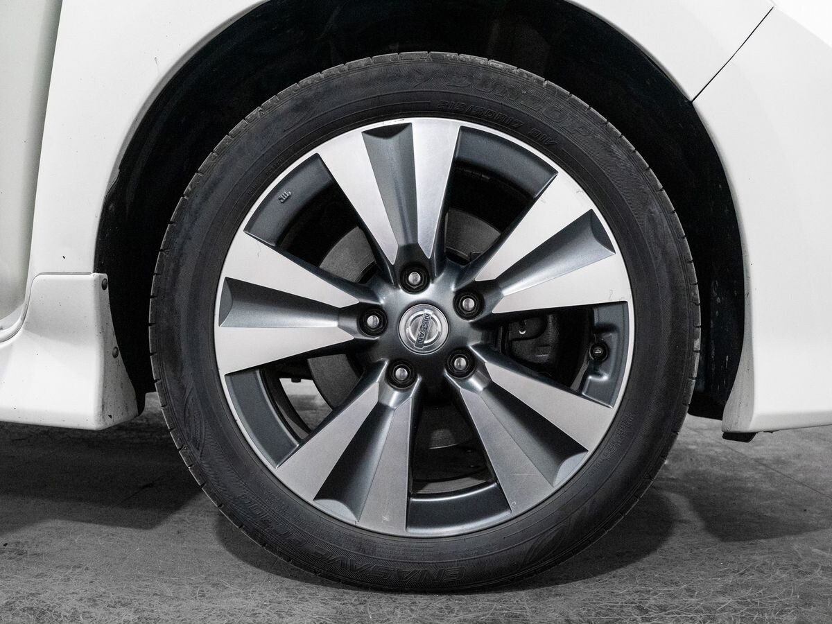 Nissan Leaf 2017 - фото автомобиля