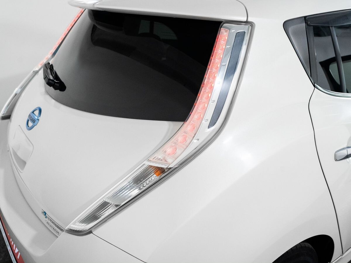 Nissan Leaf 2017 - фото автомобиля