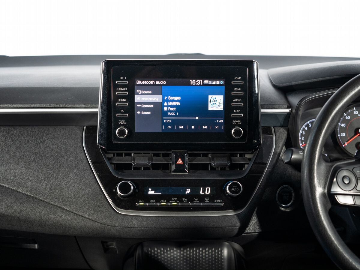 Toyota Corolla 2020 - фото автомобиля