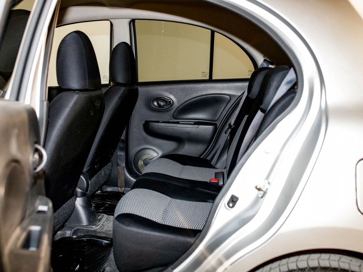 Nissan March 2021 - фото автомобиля
