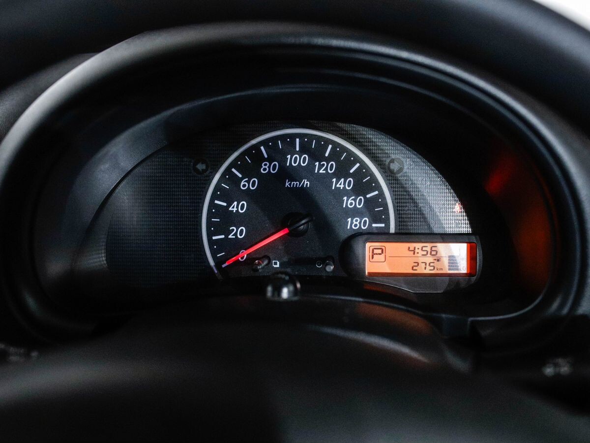 Nissan March 2021 - фото автомобиля