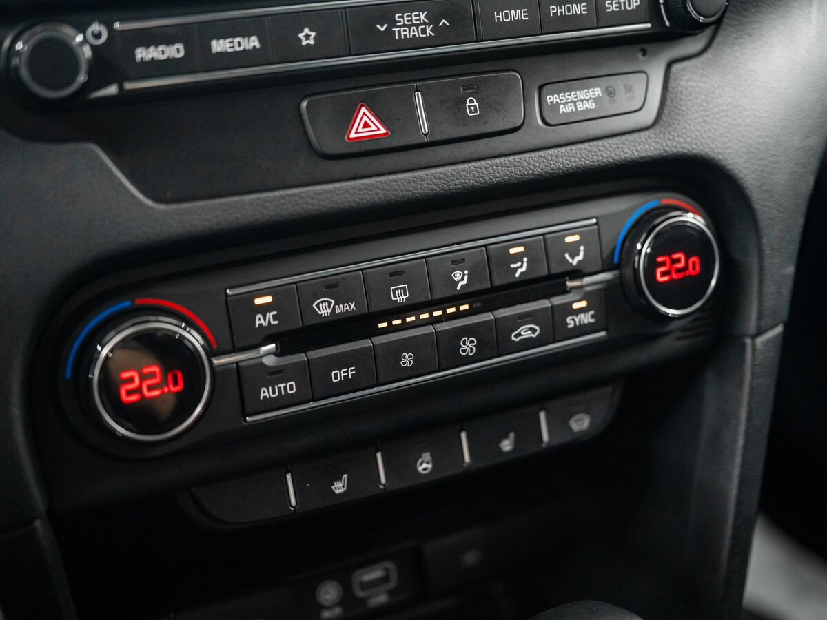 Kia Ceed 2020 - фото автомобиля